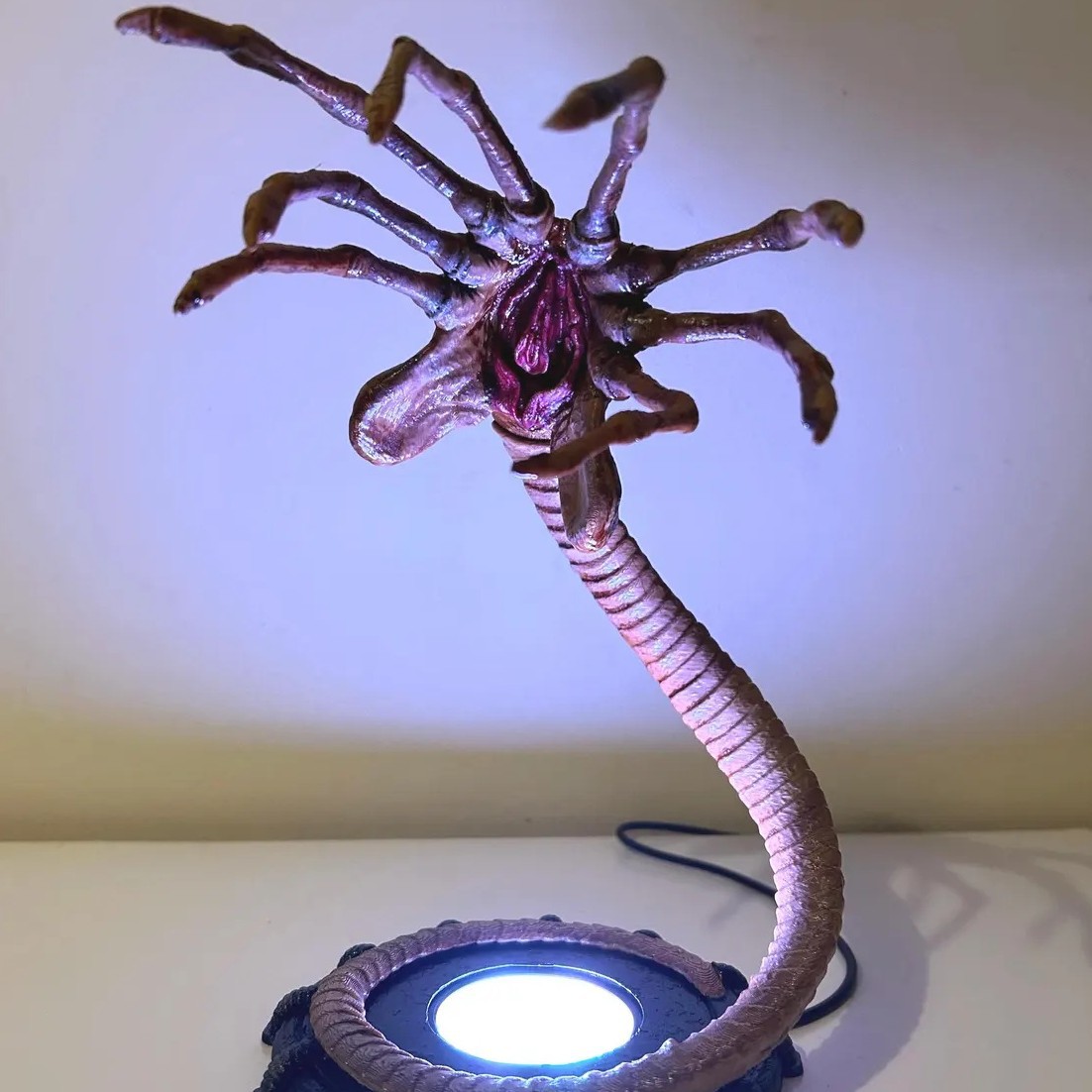 โคมไฟ Alien Facehugger ไฟกลางค - Halloween Pumpkin Decor Led บทวิจารณ์และราคา