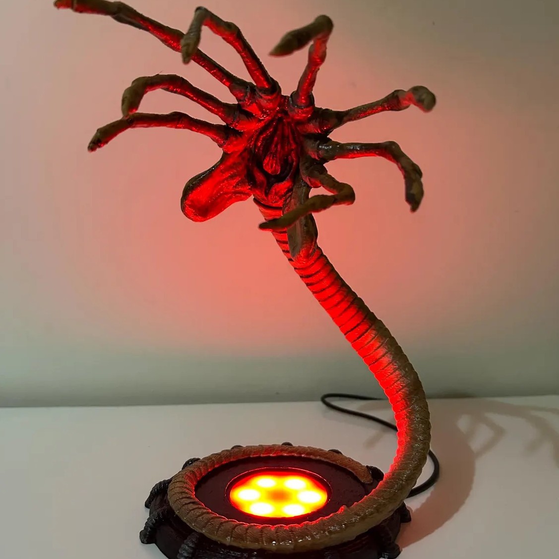 โคมไฟ Alien Facehugger ไฟกลางค - Halloween Pumpkin Decor Led บทวิจารณ์และราคา